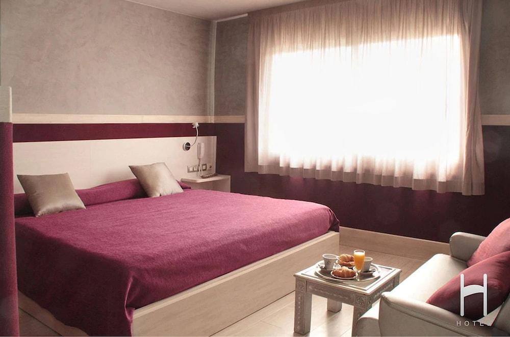 Hotel H Granollers Eksteriør bilde
