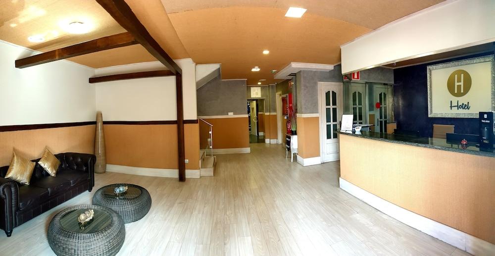 Hotel H Granollers Eksteriør bilde